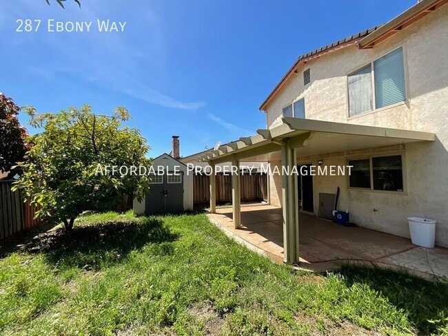 Building Photo - 287 Ebony Way