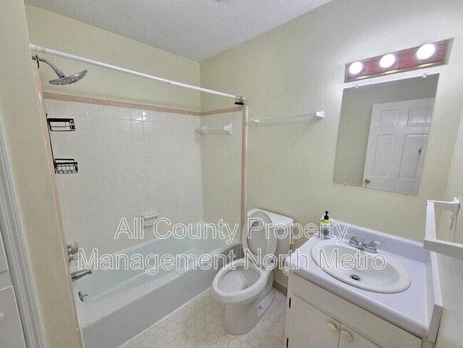 Building Photo - 2367 Graysville Rd