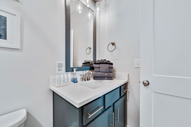 Building Photo - Orange Beach