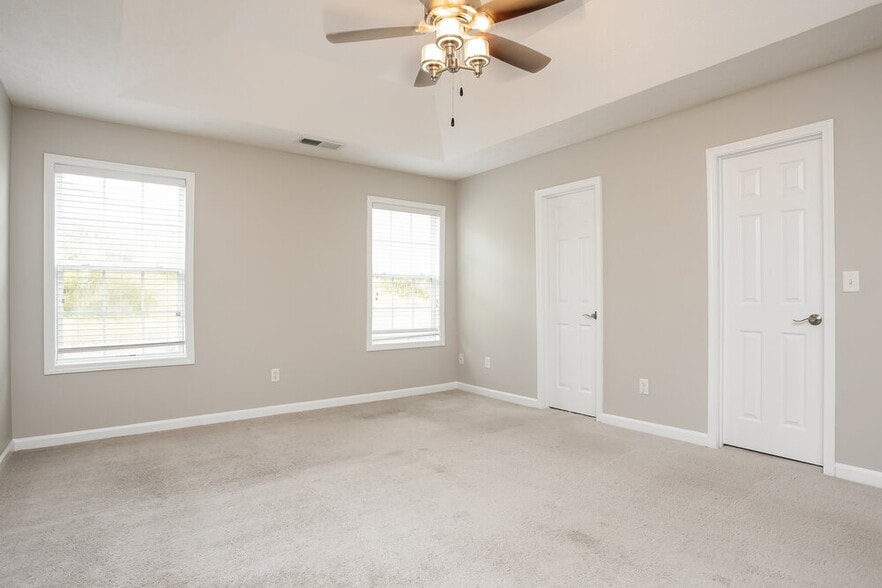 Building Photo - 226 Overlook Ct