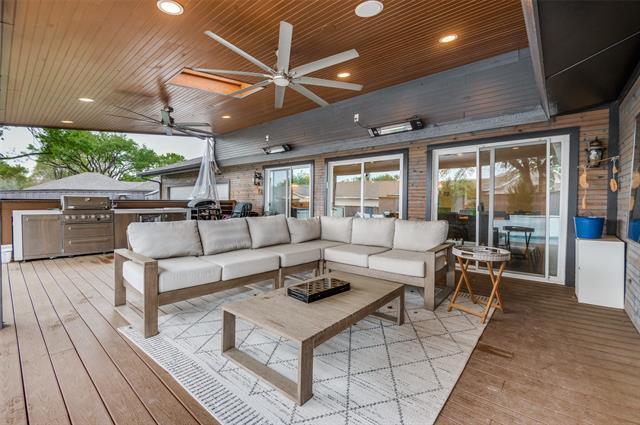 Building Photo - 6616 St Anne St