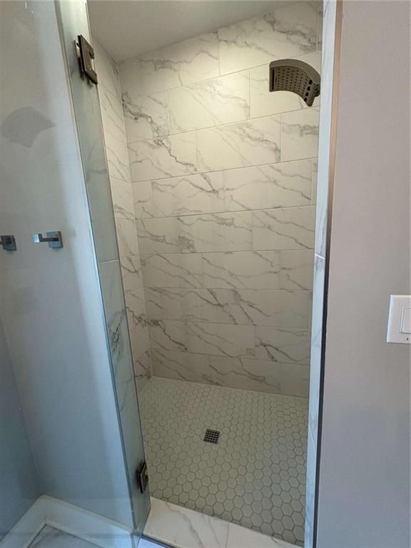 Building Photo - 1104 Thomas St