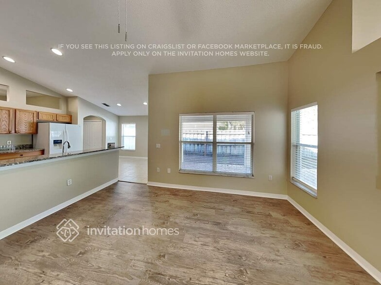 Building Photo - 2746 Big Pine Dr