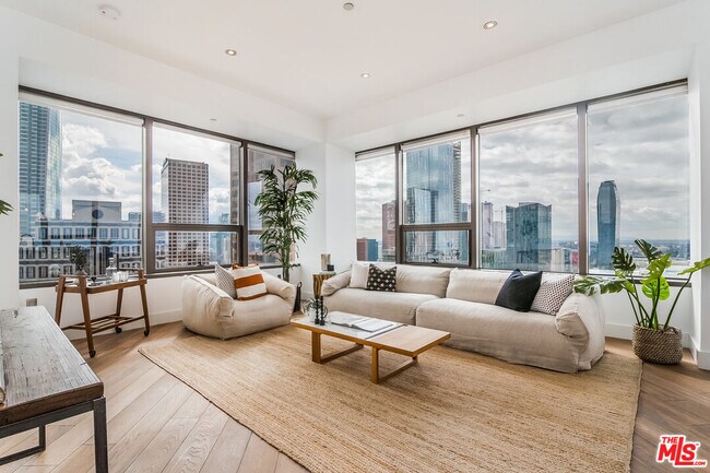 Primary Photo - 1100 Wilshire Blvd