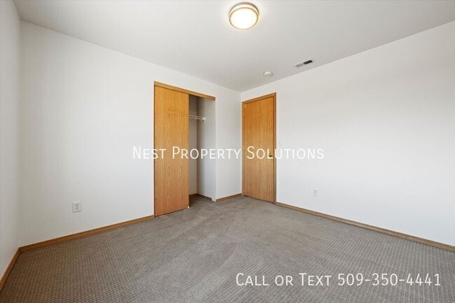 Building Photo - 416 E Linden Ave