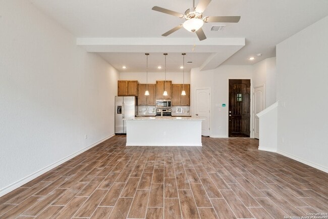 Building Photo - 139 San Salvador Ave