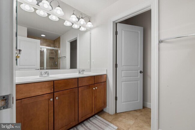 Building Photo - 16729 Shackleford Way