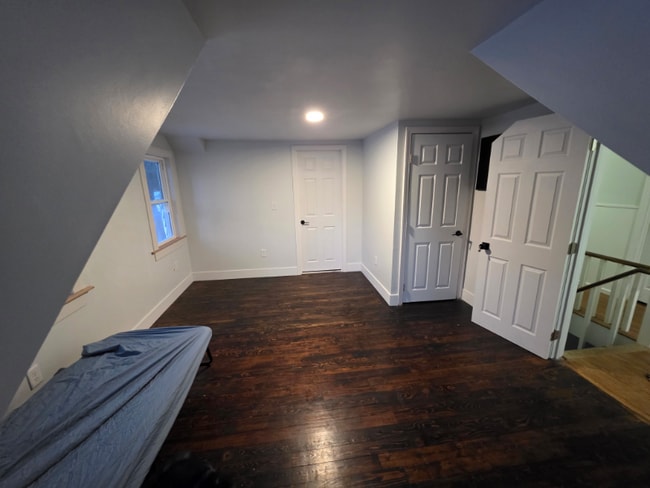 Building Photo - 134 School St