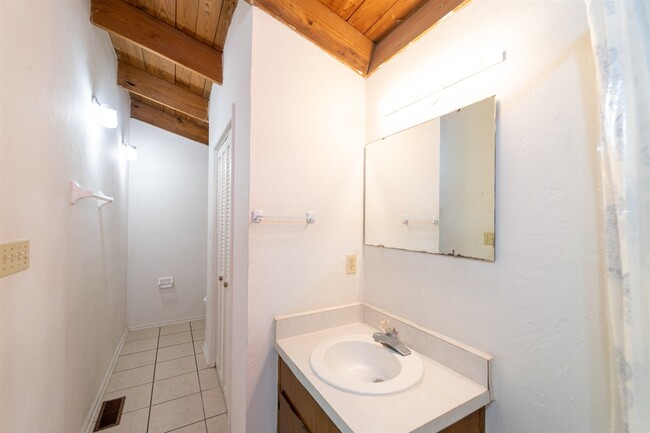 Building Photo - 1336 Rumba Ln