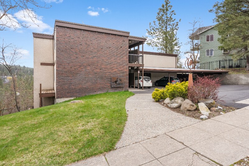 Building Photo - 504 S Coeur d'Alene St