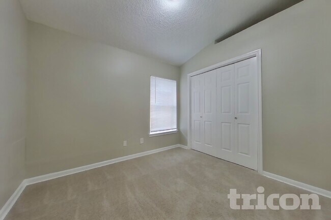 Building Photo - 3103 Kelling St