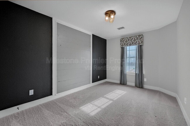 Building Photo - 1902 Aleia Cv