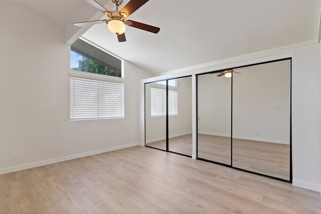 Building Photo - 450 Bolero Way