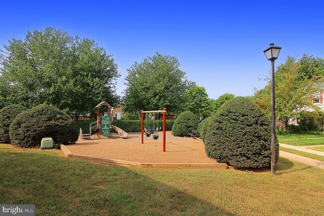 Building Photo - 529 Coral Reef Dr