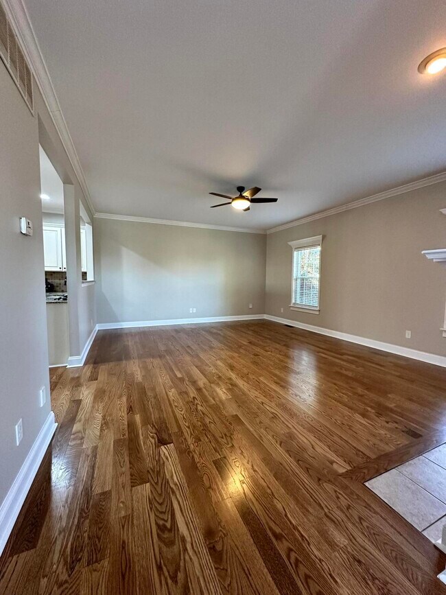 Building Photo - 2322 Patchen Wilkes Dr