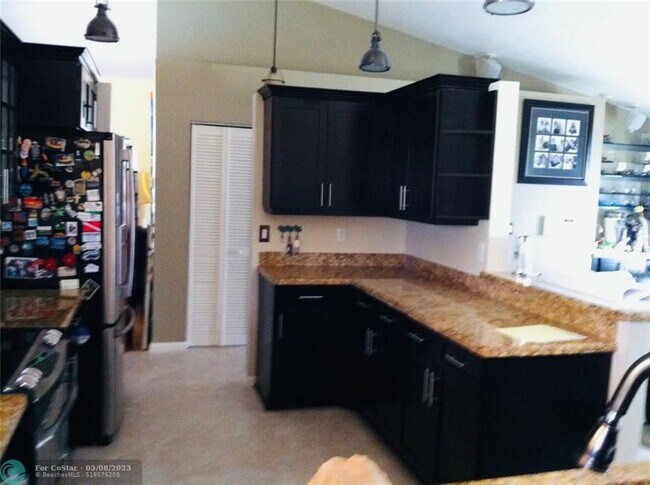 Building Photo - 9121 Paragon Way