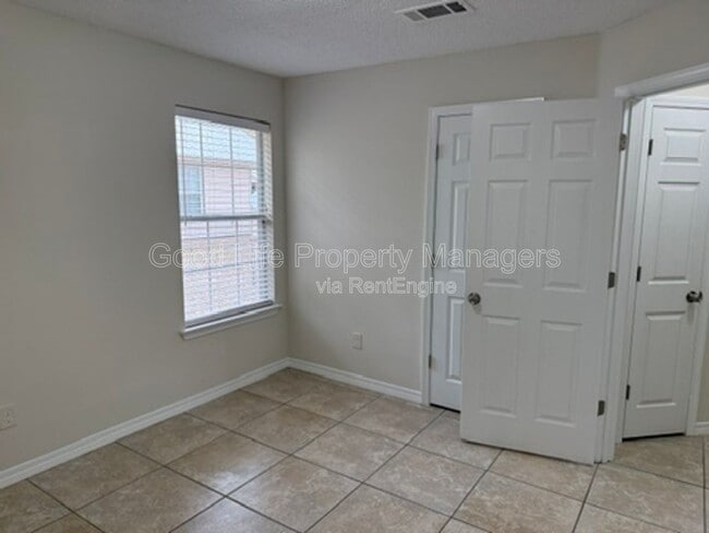 Building Photo - 9980 Bowman Ave