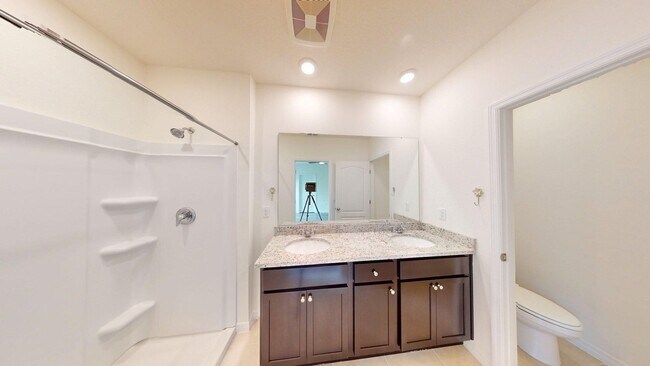 Building Photo - 4 BR 2 BA  Perfect Home - CASCADES SUBDIVI...