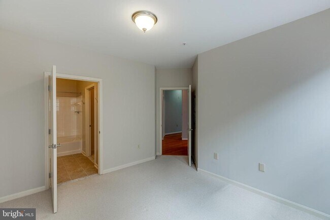 Building Photo - 2665 Prosperity Ave