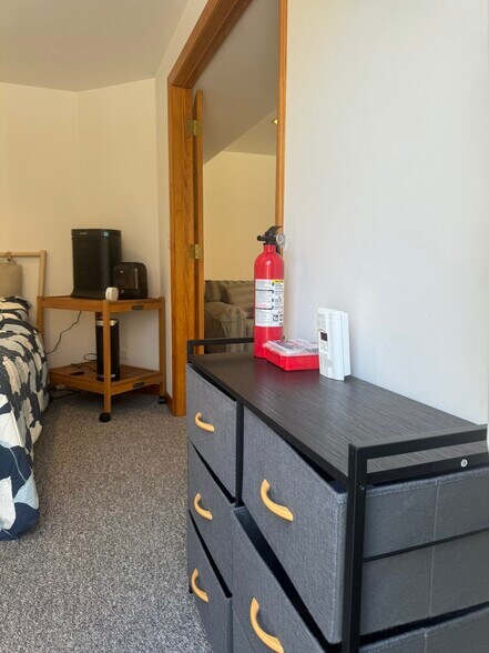 Building Photo - 7S485 Lynn Dr