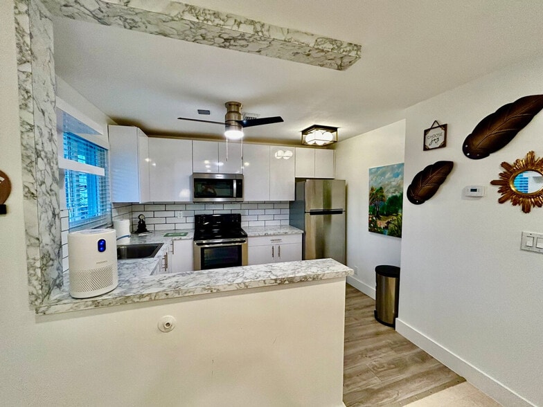 Building Photo - 2250-2270 Southeast 5th Street-SI ID1468042P