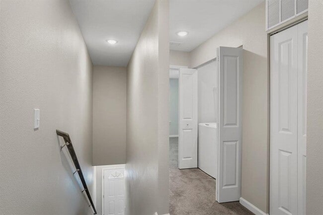 Building Photo - Modern 3/3 Condos with Private Baths & Lux...
