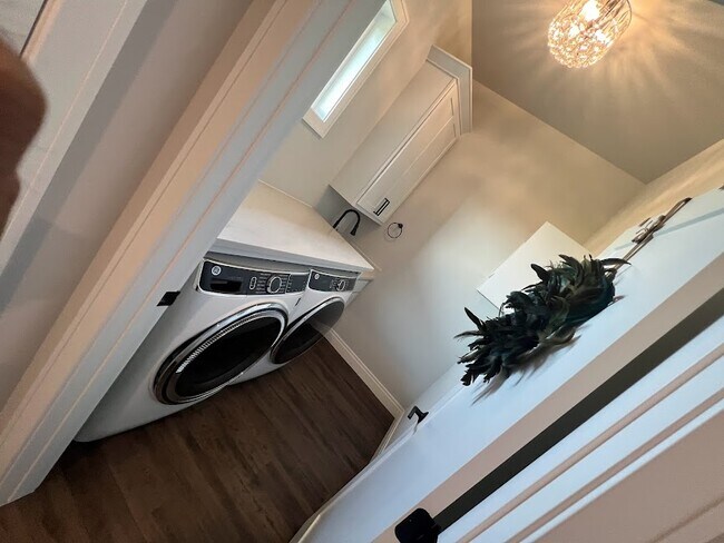 Building Photo - 3636 Eden Ct