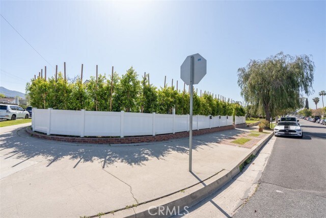 Building Photo - 2848 N Frederic St
