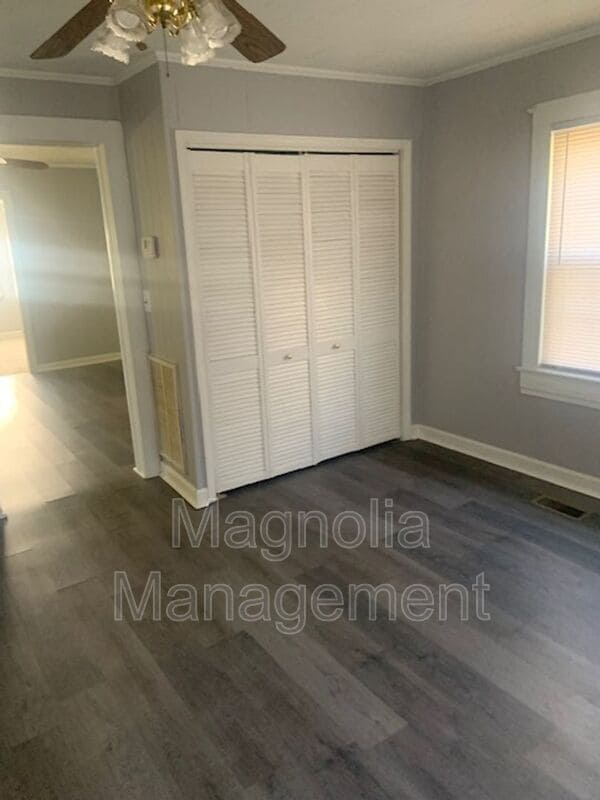 Building Photo - 101 Grace St