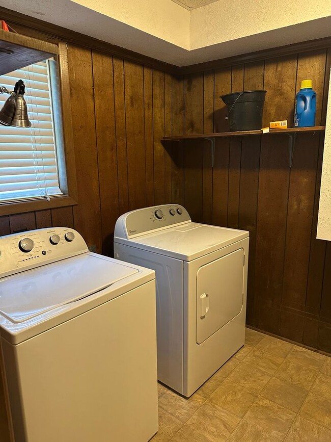 Building Photo - Home in Easley close proximity to schools!!