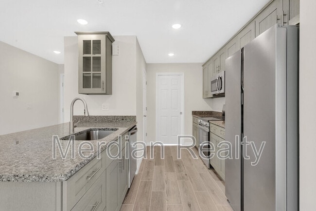 Building Photo - 2303 Fox Hollow Dr
