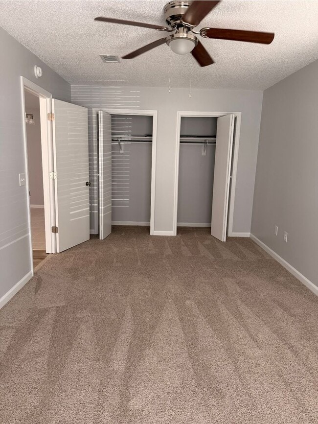 Building Photo - 1006 Ridgeland Dr