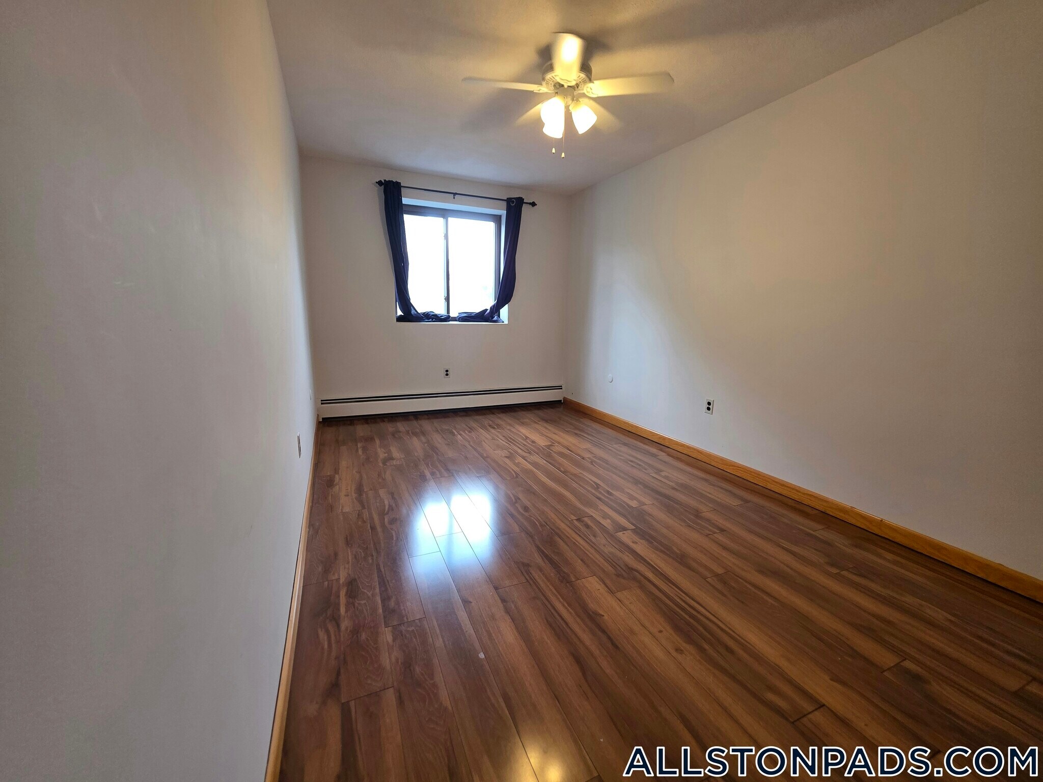 Building Photo - 28 Brentwood St