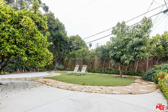 Building Photo - 22022 Lopez St