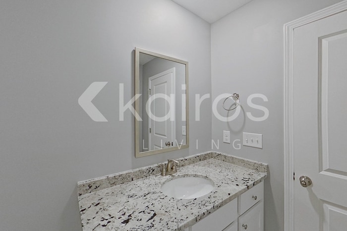 Building Photo - 128 Denise Dr