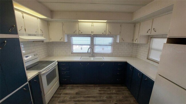 Building Photo - 2125 Kepner Dr