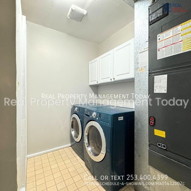 Building Photo - 31720 3rd Pl S