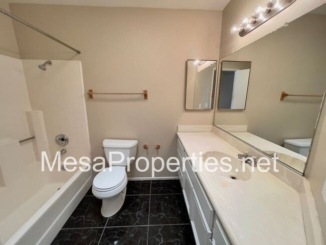 Building Photo - 25084 Quebrada Ct