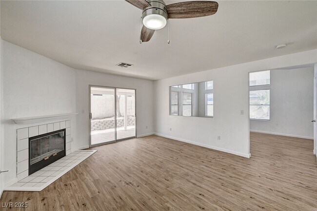 Building Photo - 8213 Mt Brodie Cir