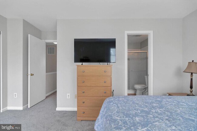 Building Photo - 1947 Winslow Ct