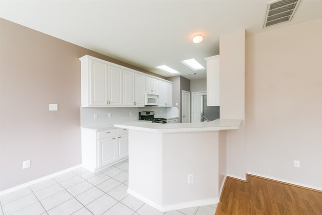 Building Photo - 6326 Veranda Green Trl