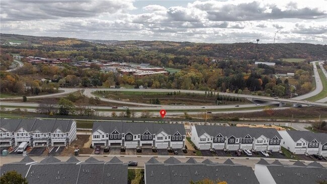 Building Photo - 126 Scotland Ln
