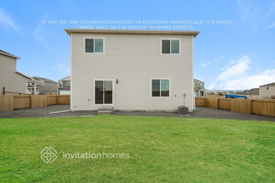 Building Photo - 7220 Dolores Ave