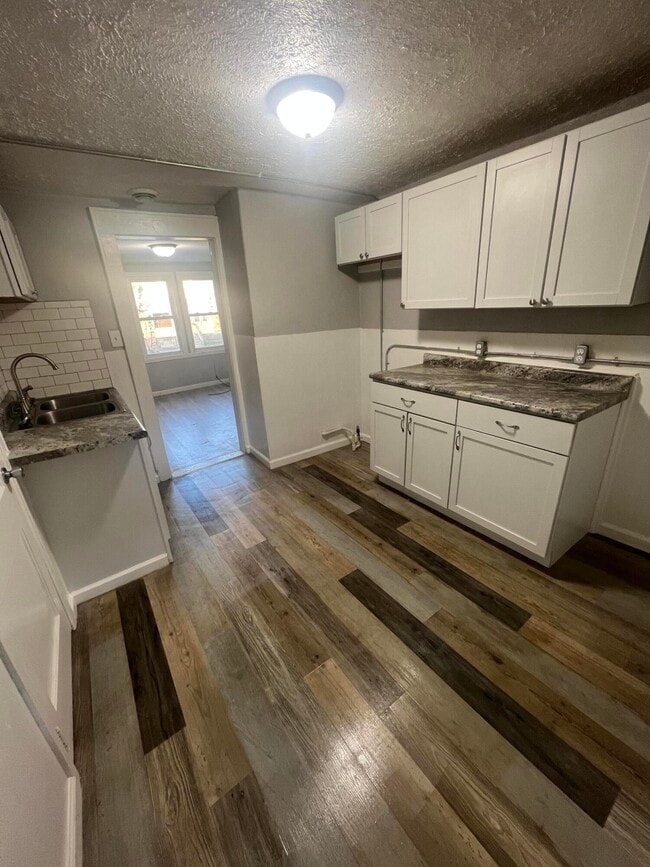 Primary Photo - 117 N 60th St