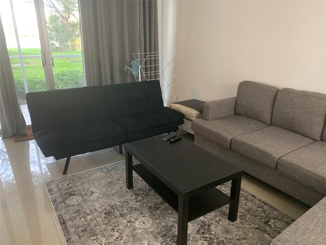 Building Photo - 2940 N Course Dr