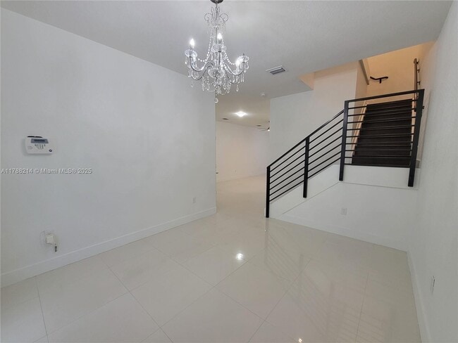 Building Photo - 492 SW 91st Pl