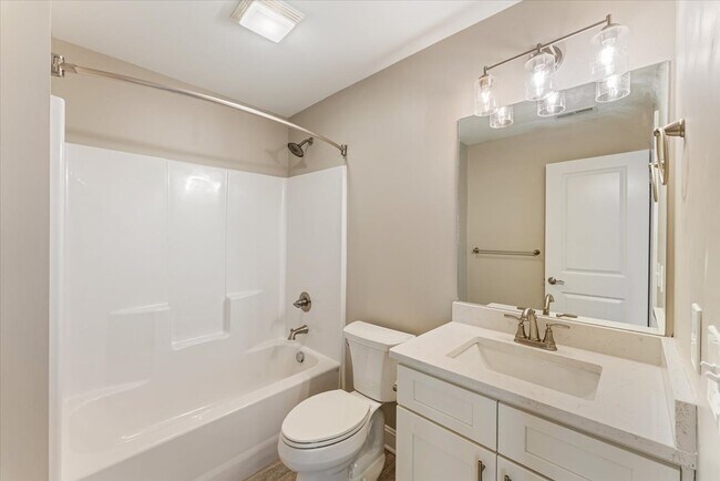 Building Photo - 415 Flt Rdg Wy