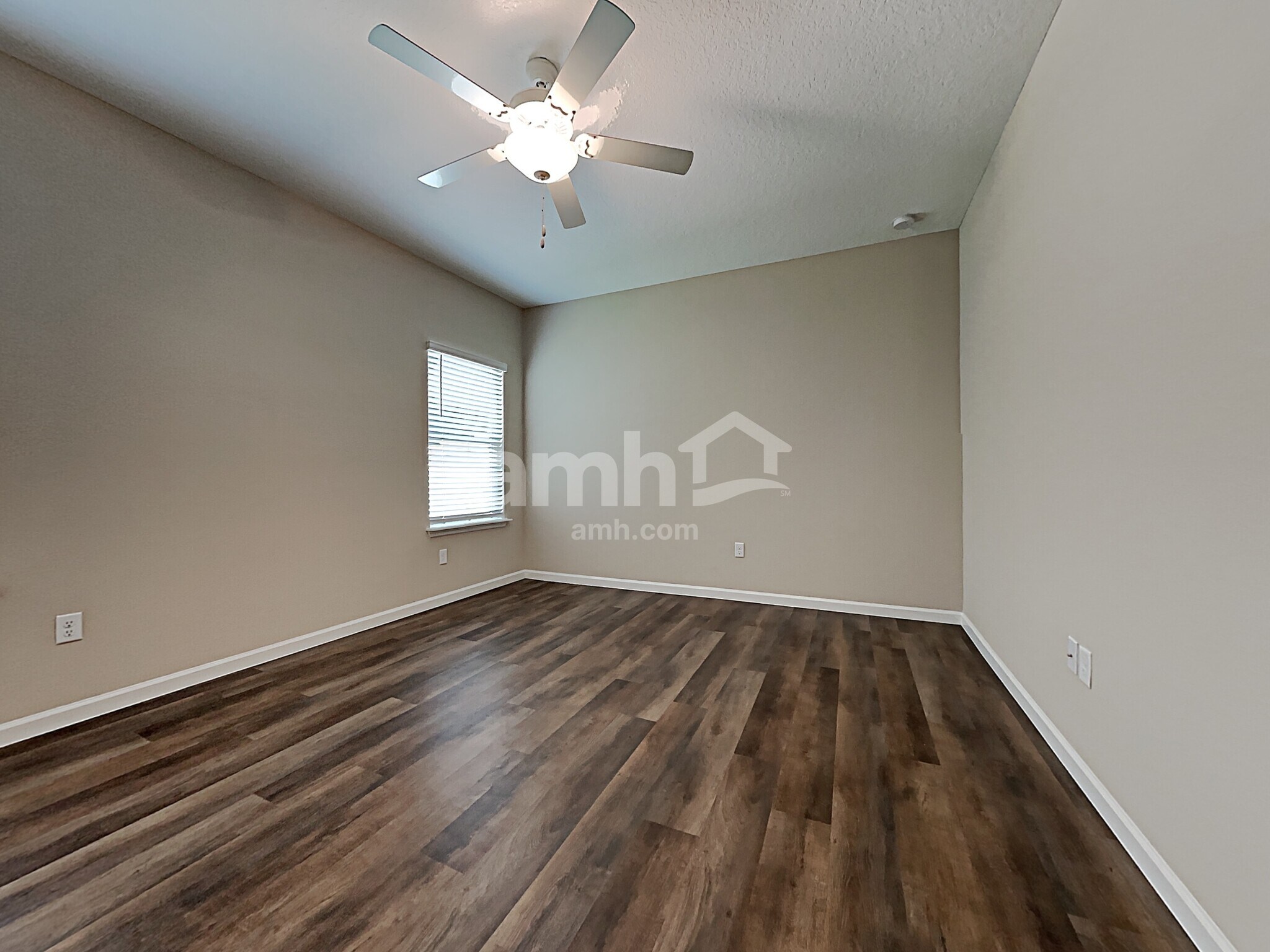 Building Photo - 225 Stone Arbor Ln