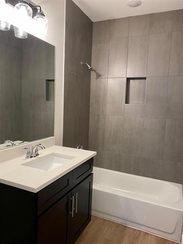 Building Photo - 7330 Bree Ct