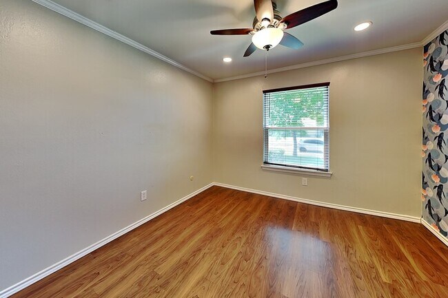 Building Photo - 3100 Fairgate Dr